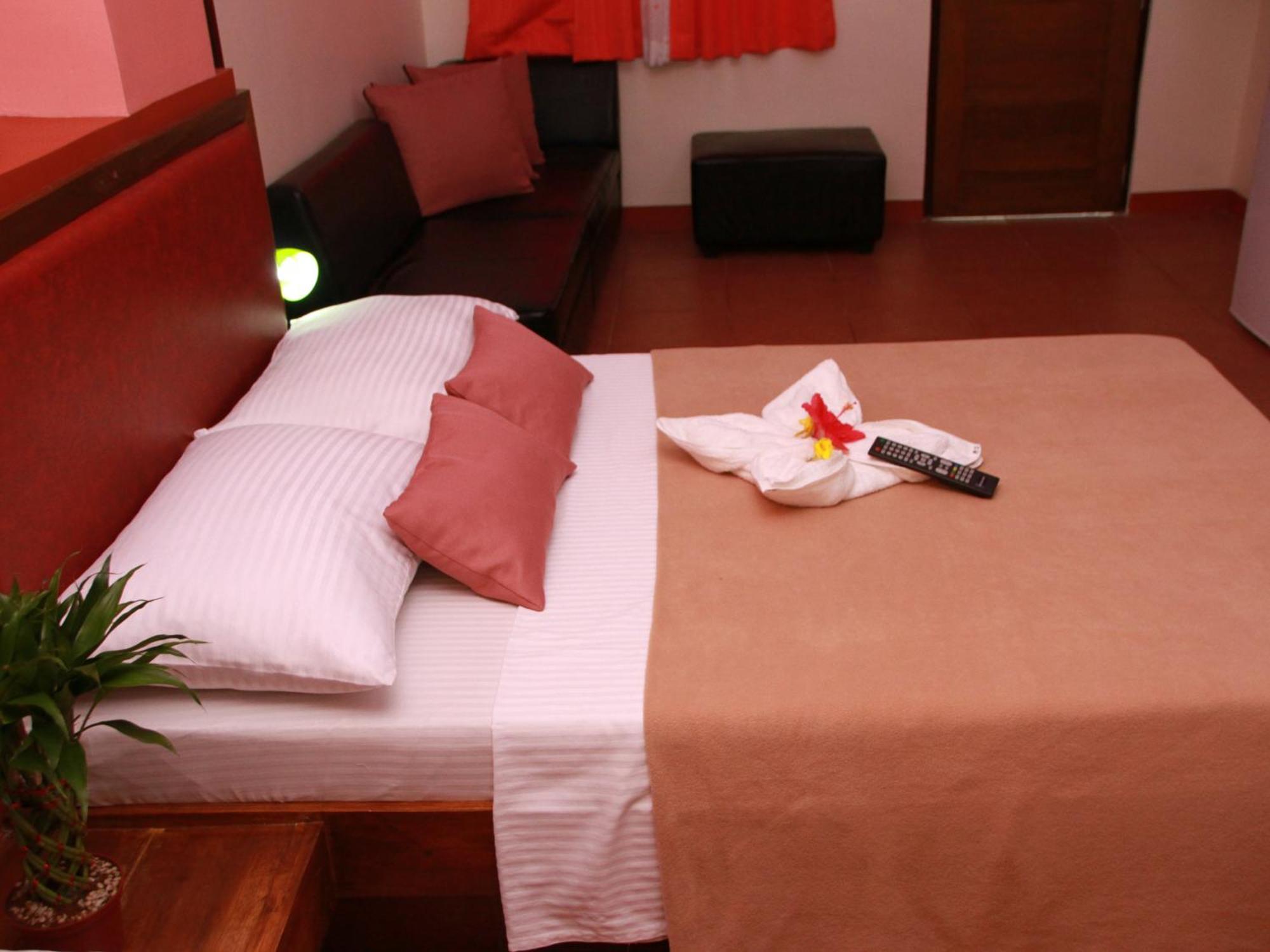 บัดลาดซ์ บีช แอนด์ ไดฟ์ รีสอร์ต Hotel ปูแอร์โตกาเลรา ห้อง รูปภาพ