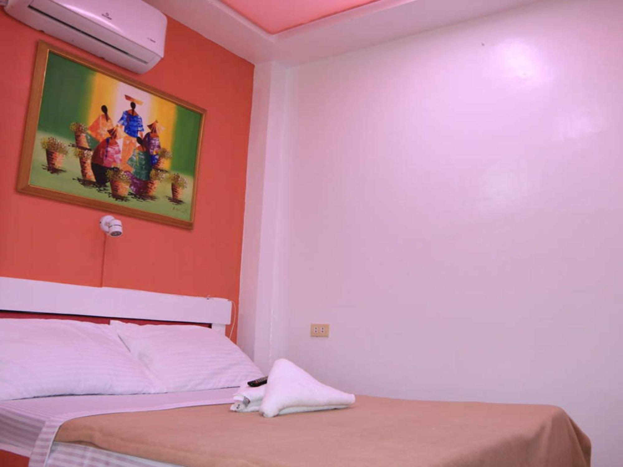 บัดลาดซ์ บีช แอนด์ ไดฟ์ รีสอร์ต Hotel ปูแอร์โตกาเลรา ห้อง รูปภาพ