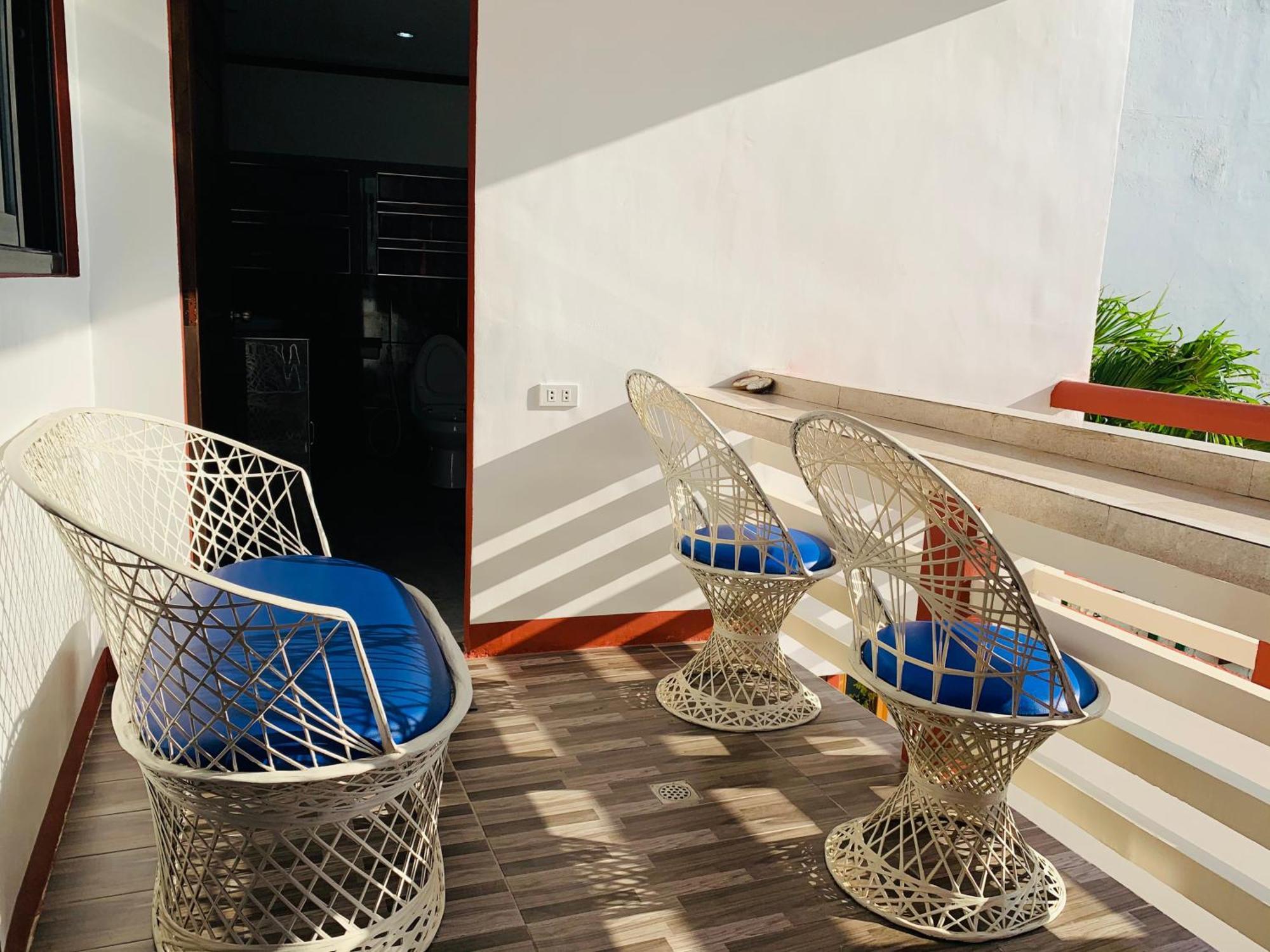 บัดลาดซ์ บีช แอนด์ ไดฟ์ รีสอร์ต Hotel ปูแอร์โตกาเลรา ห้อง รูปภาพ